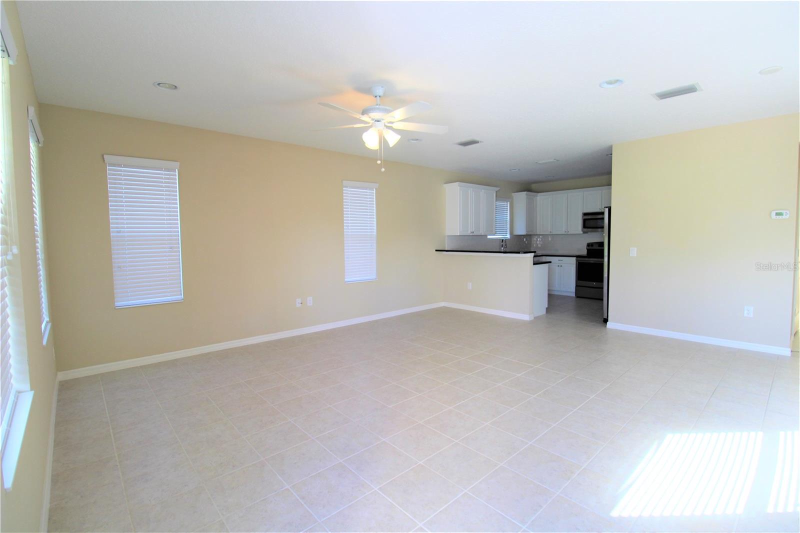 Image 4 of 33 For 3848 Shimmering Oaks Drive