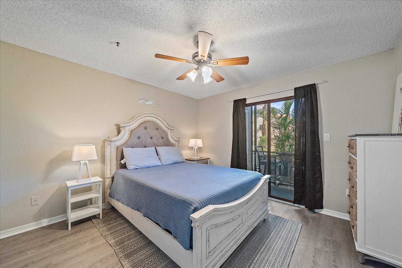 Image 14 of 39 For 4013 Crockers Lake Boulevard 1316