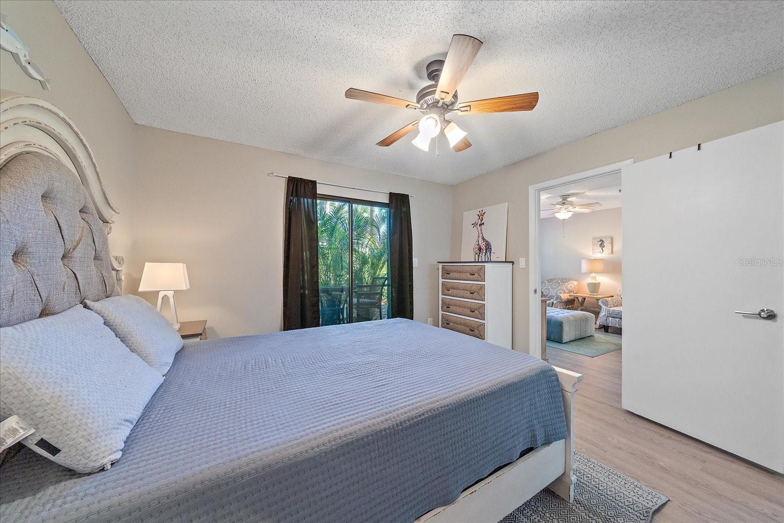 Image 15 of 39 For 4013 Crockers Lake Boulevard 1316