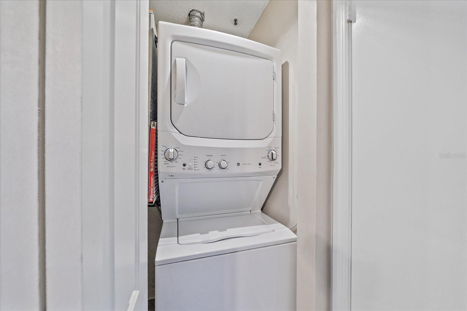 Image 19 of 39 For 4013 Crockers Lake Boulevard 1316