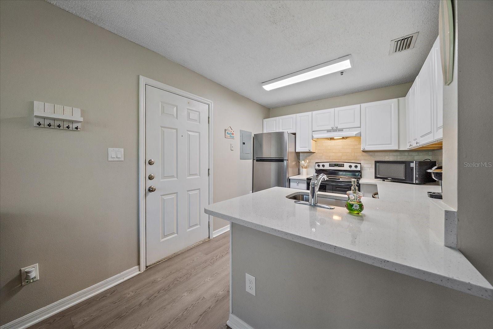 Image 4 of 39 For 4013 Crockers Lake Boulevard 1316