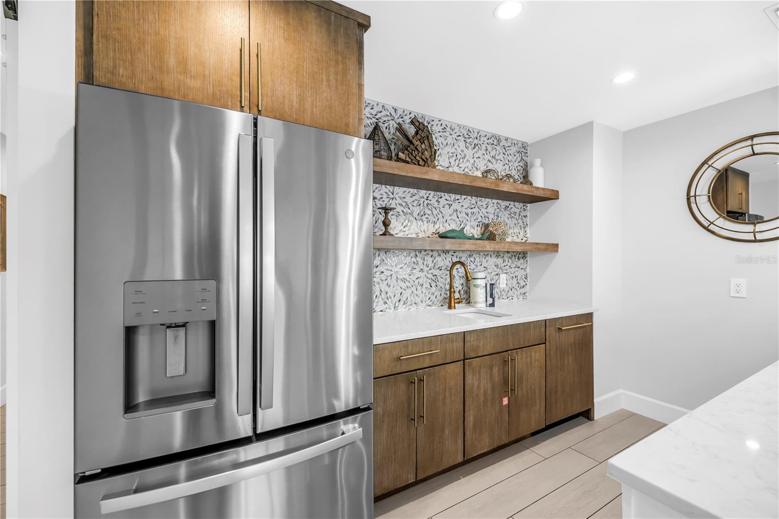 Listing photo id 53 for 316 Beach Road