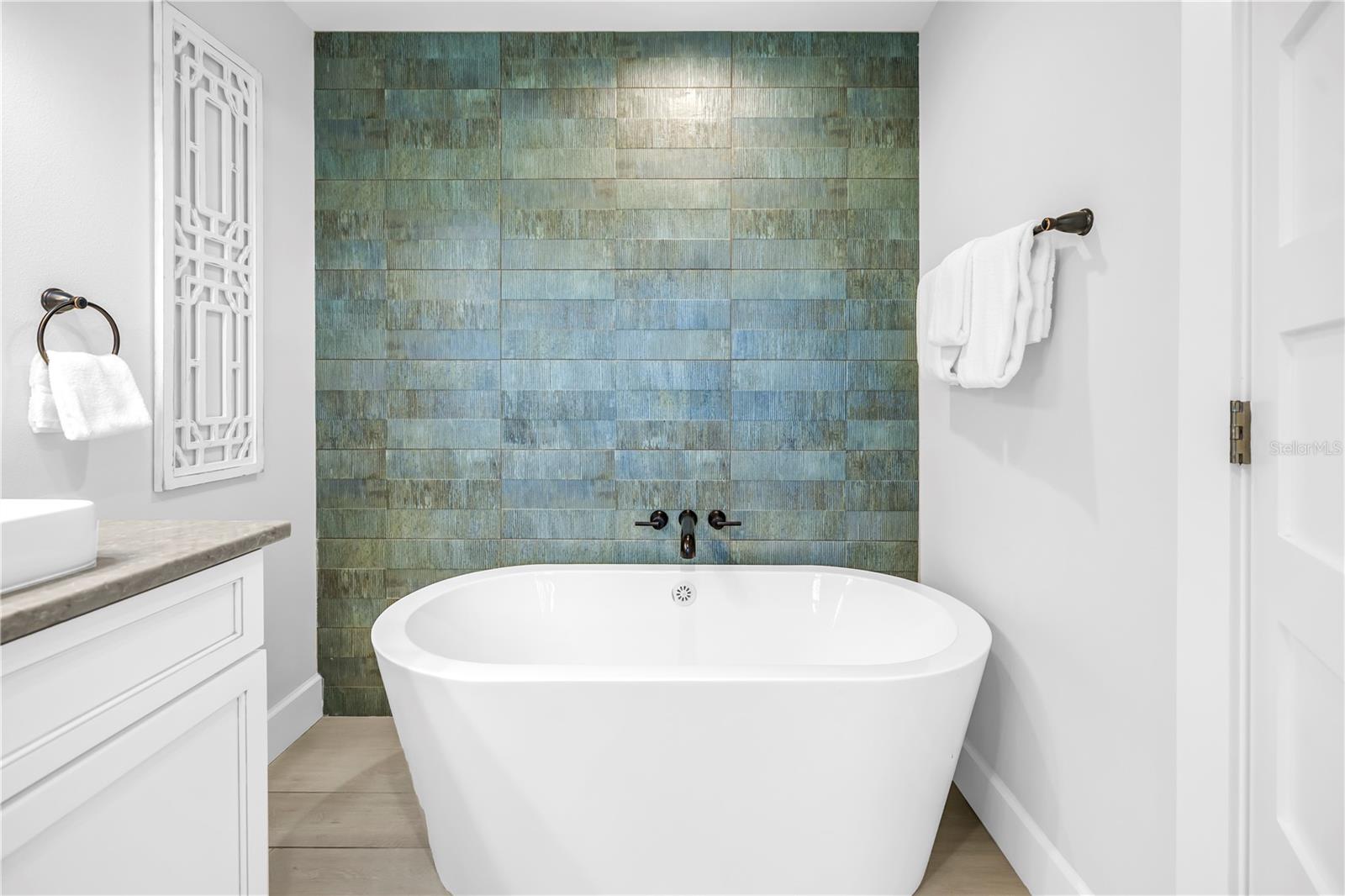 Listing photo id 62 for 316 Beach Road