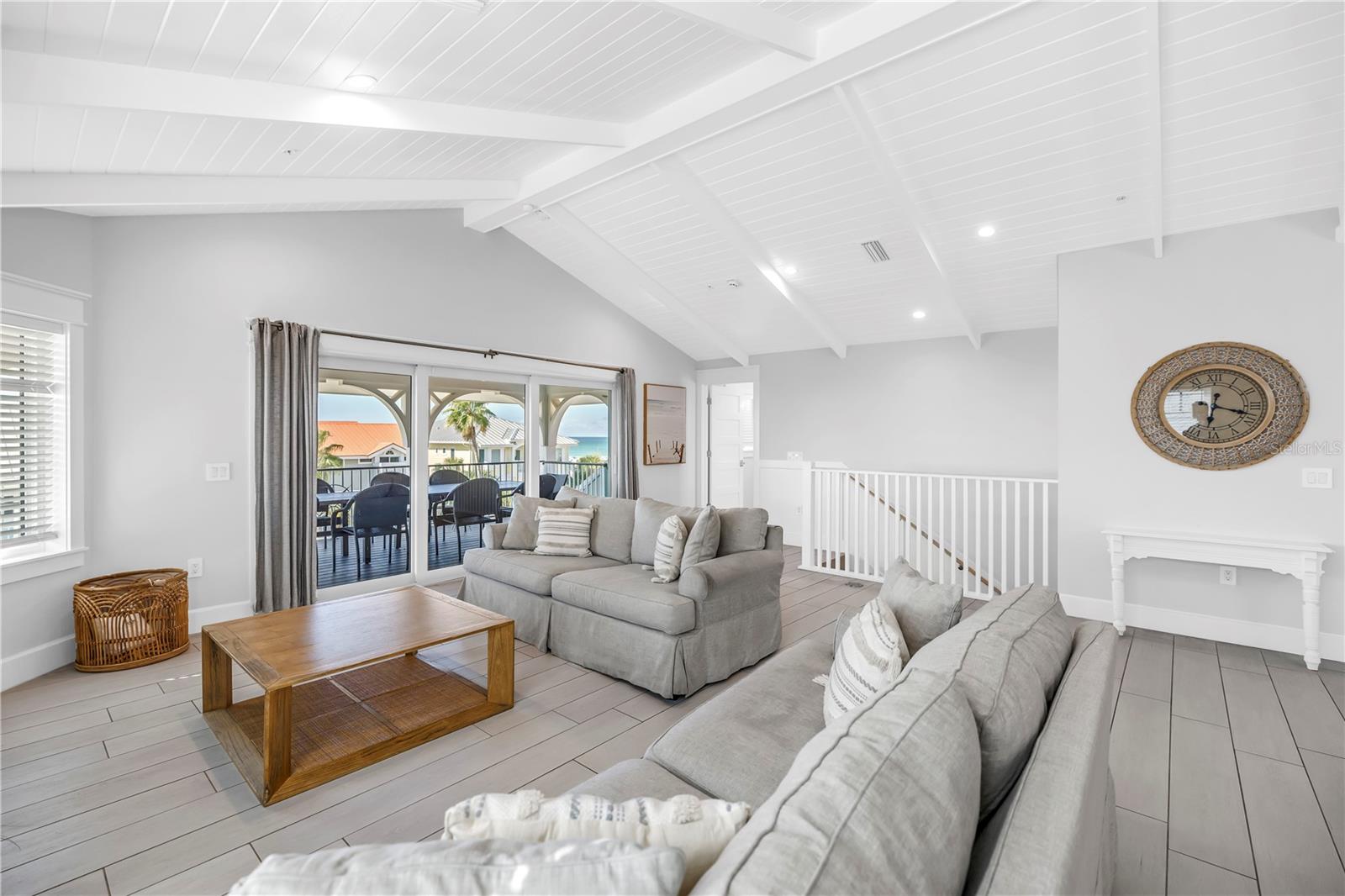 Listing photo id 68 for 316 Beach Road