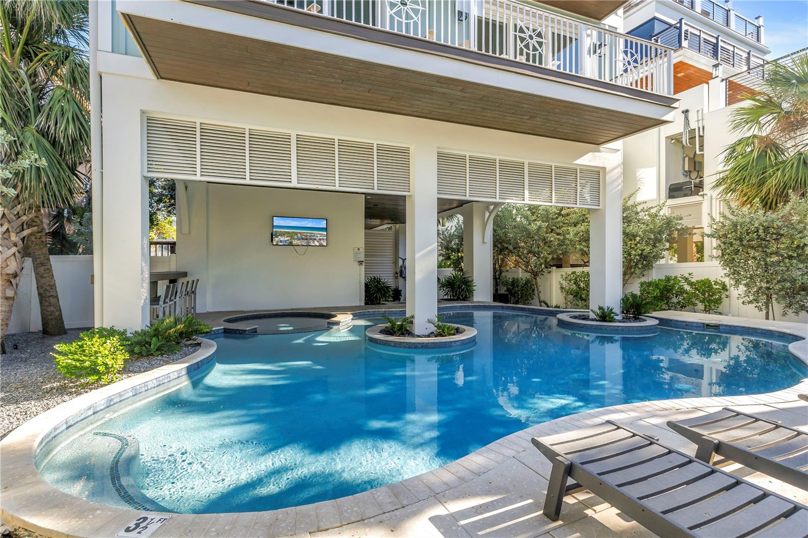 Listing photo id 93 for 316 Beach Road