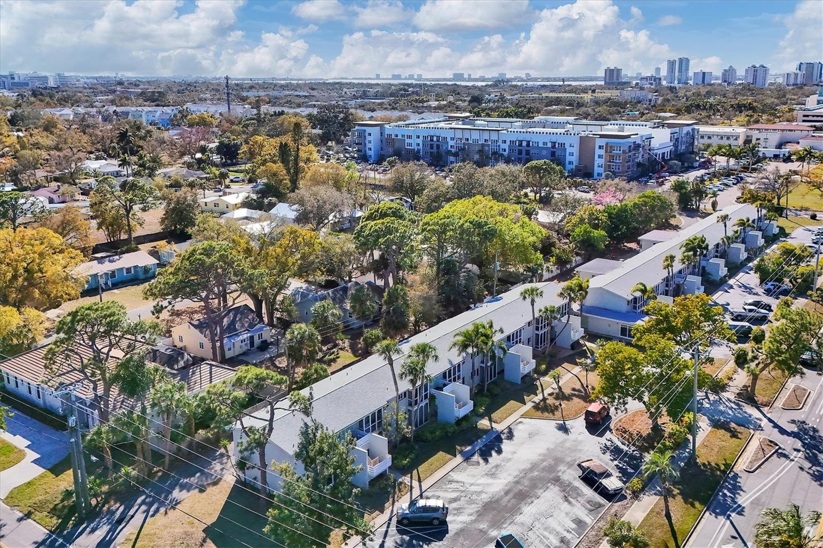 Image 41 of 44 For 2304 Ringling Boulevard 207