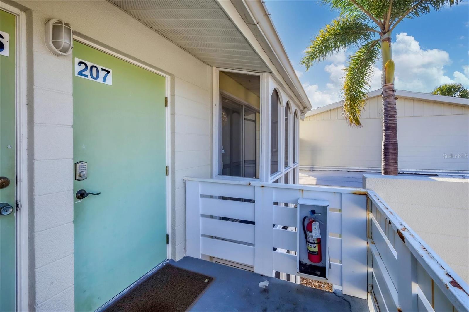 Image 5 of 44 For 2304 Ringling Boulevard 207