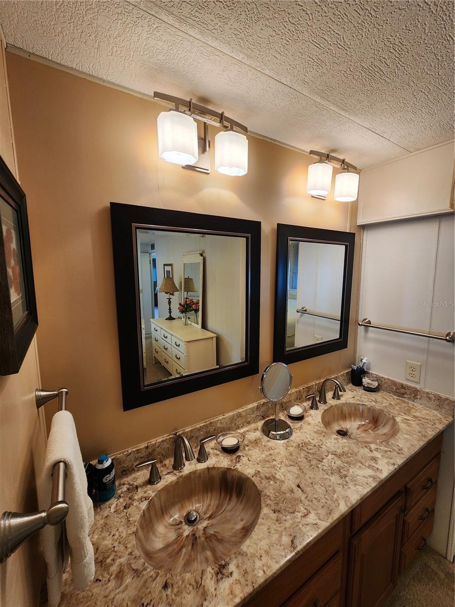 Image 19 of 40 For 808 53rd Avenue E 277