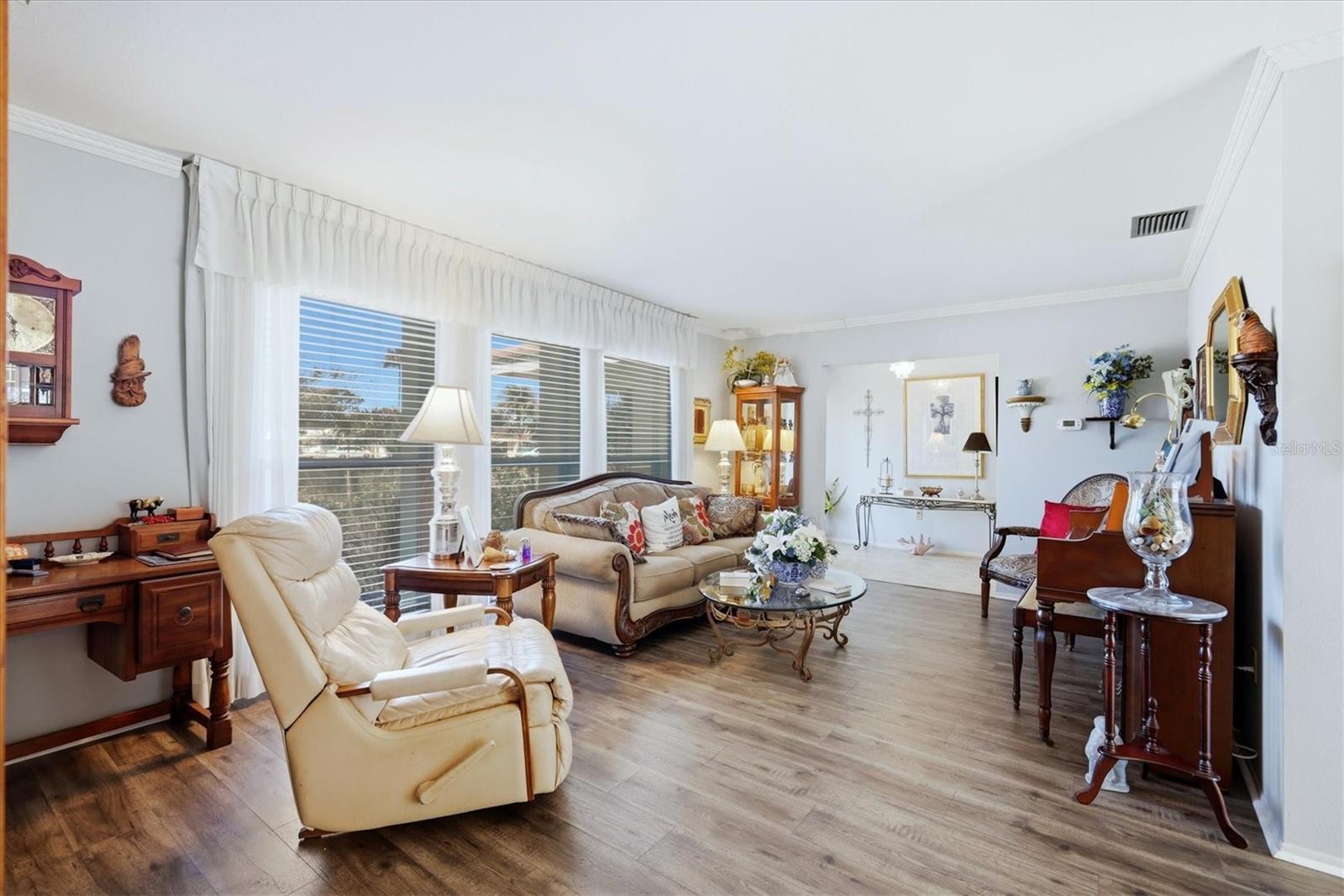 Image 6 of 54 For 7409 Bounty Drive