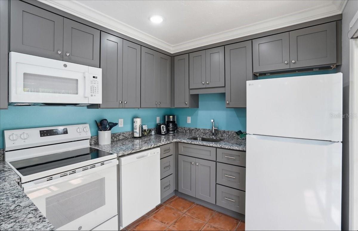 Image 21 of 54 For 1325 Gulf Drive N 125