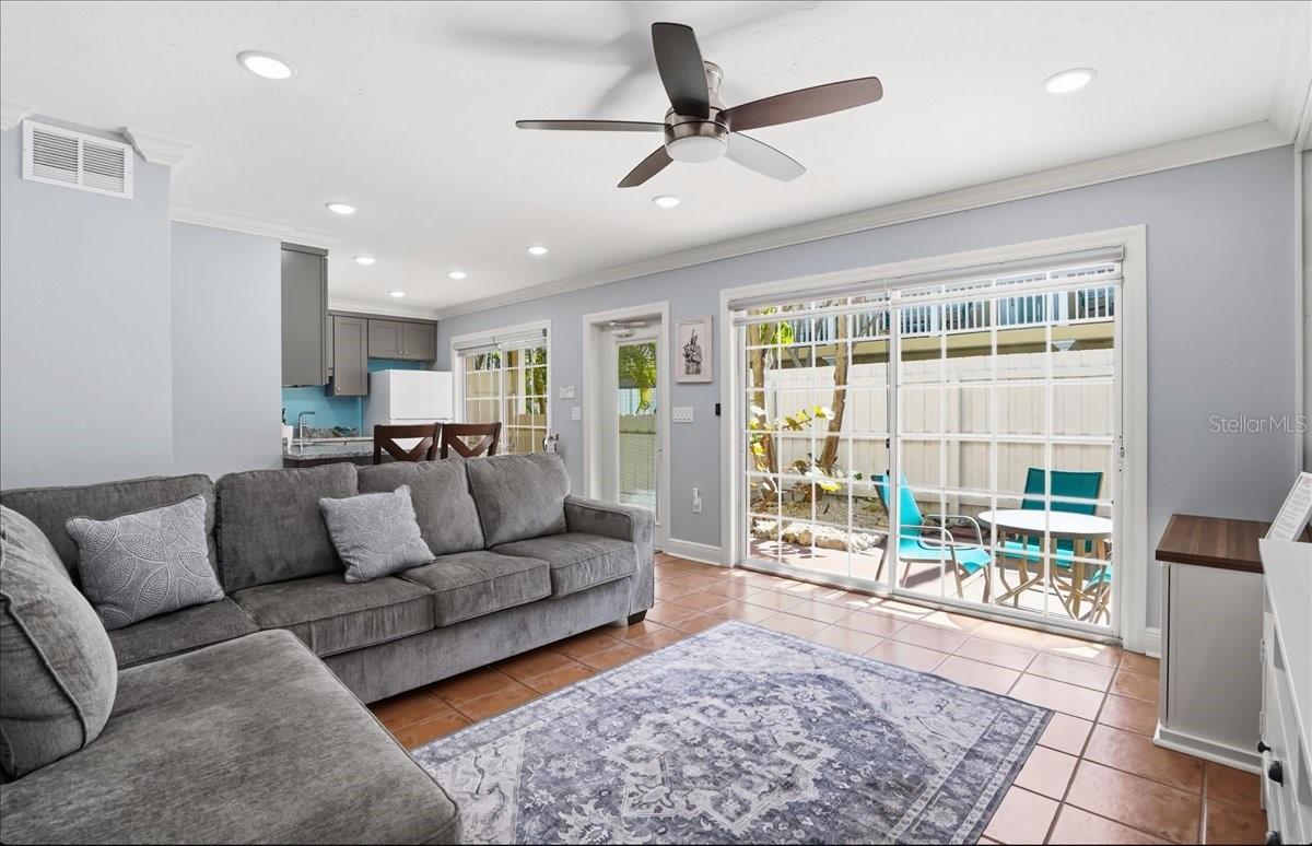 Image 25 of 54 For 1325 Gulf Drive N 125