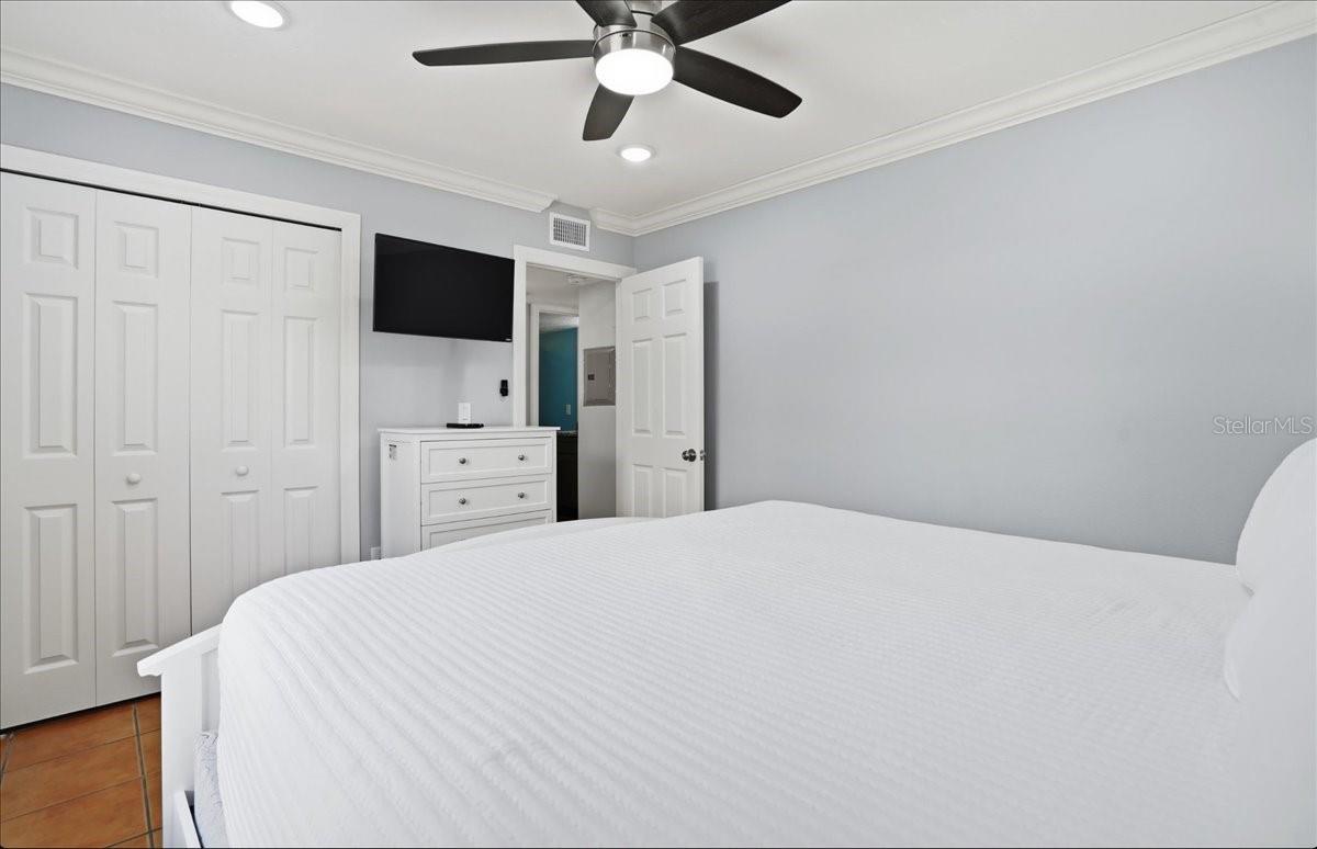 Image 38 of 54 For 1325 Gulf Drive N 125