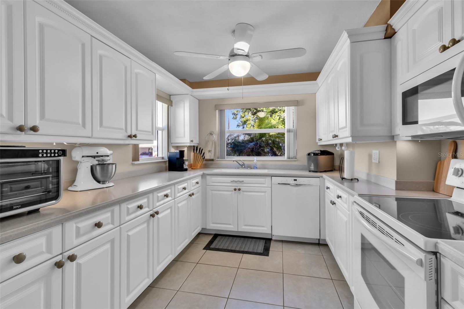 Image 10 of 32 For 4704 Independence Drive 4704