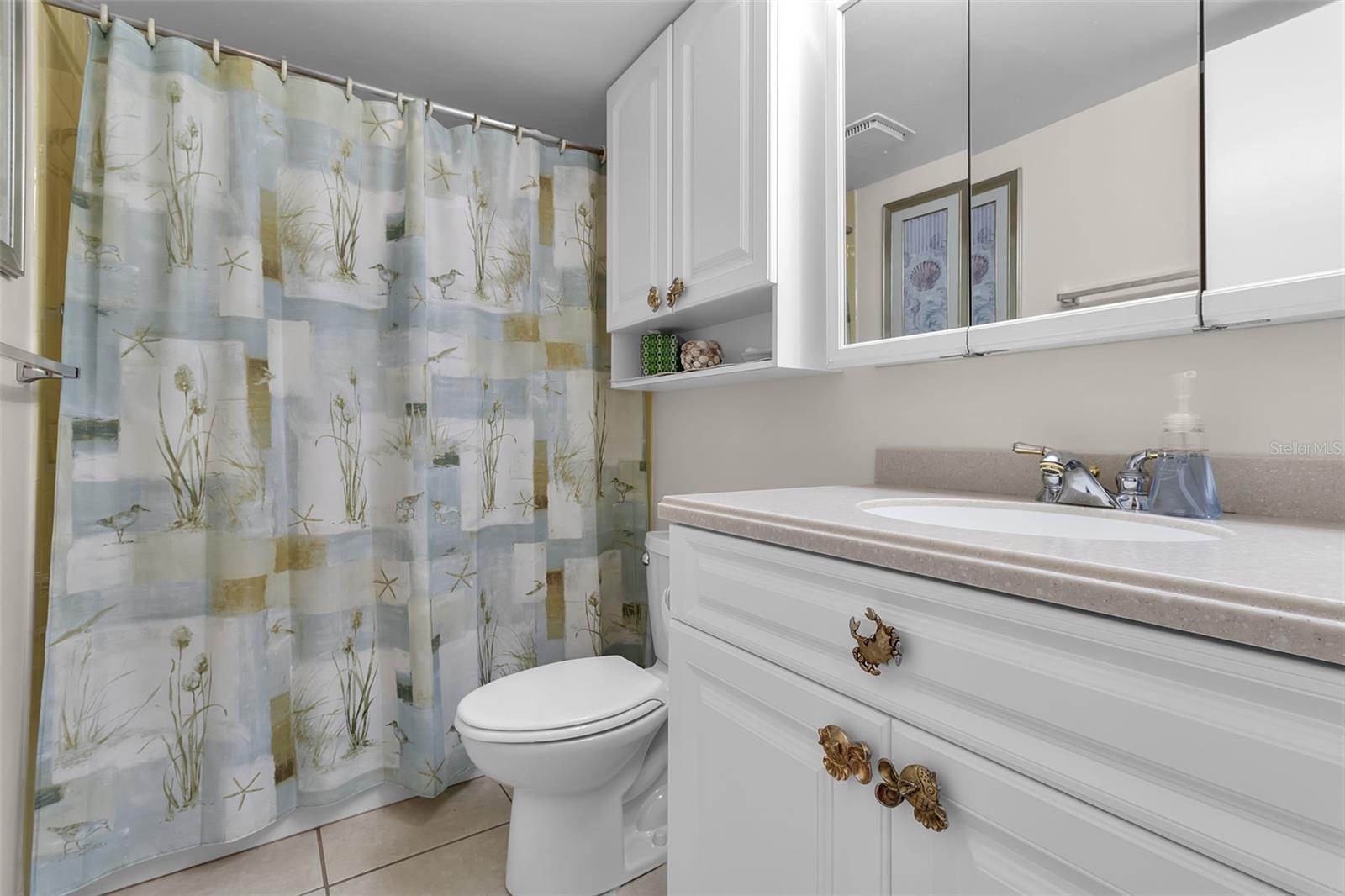 Image 21 of 32 For 4704 Independence Drive 4704