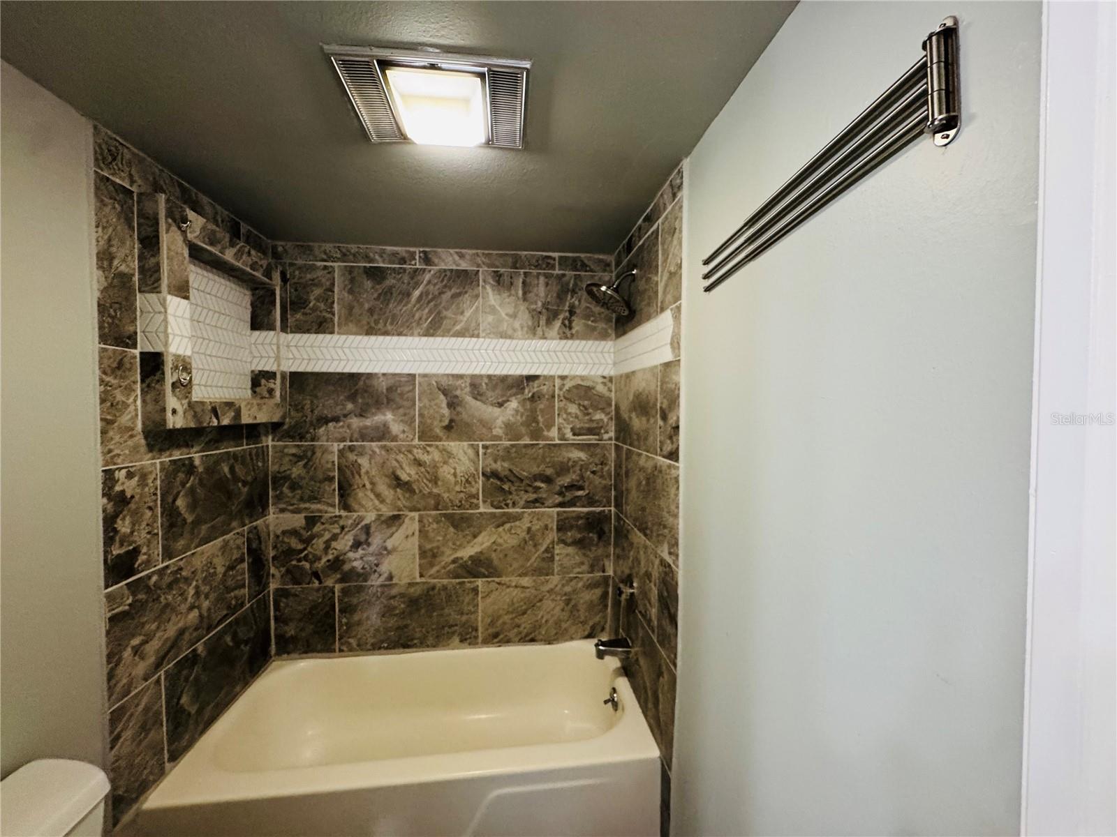 Image 13 of 28 For 4119 61st Avenue Terrace W 102