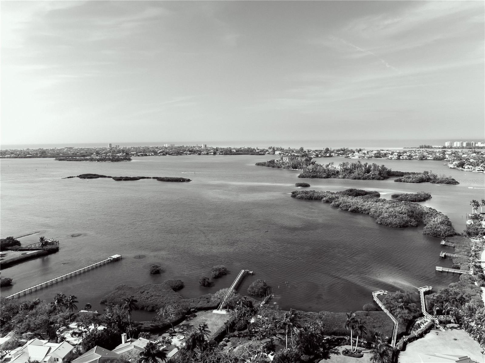 Listing photo id 10 for 3700 Osprey Avenue 118