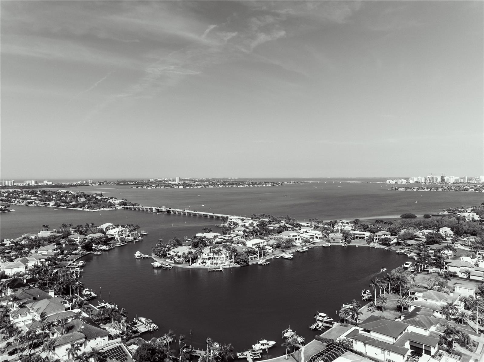 Listing photo id 12 for 3700 Osprey Avenue 118