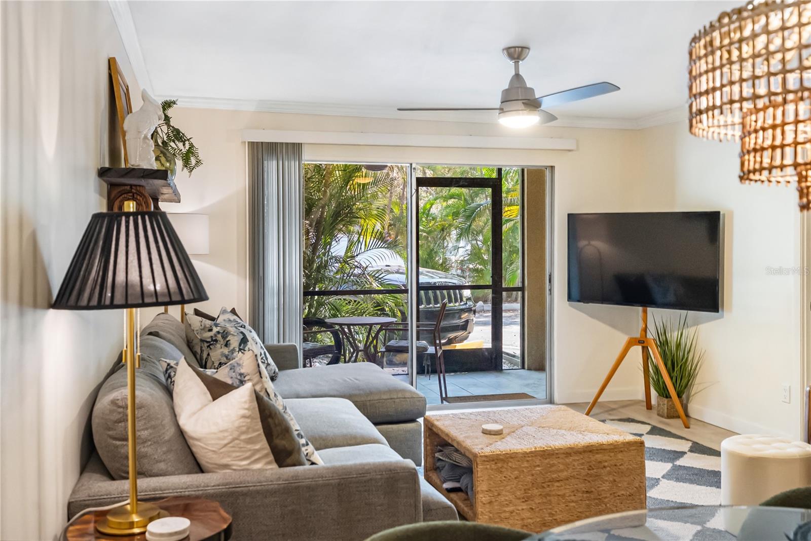 Listing photo id 69 for 3700 Osprey Avenue 118