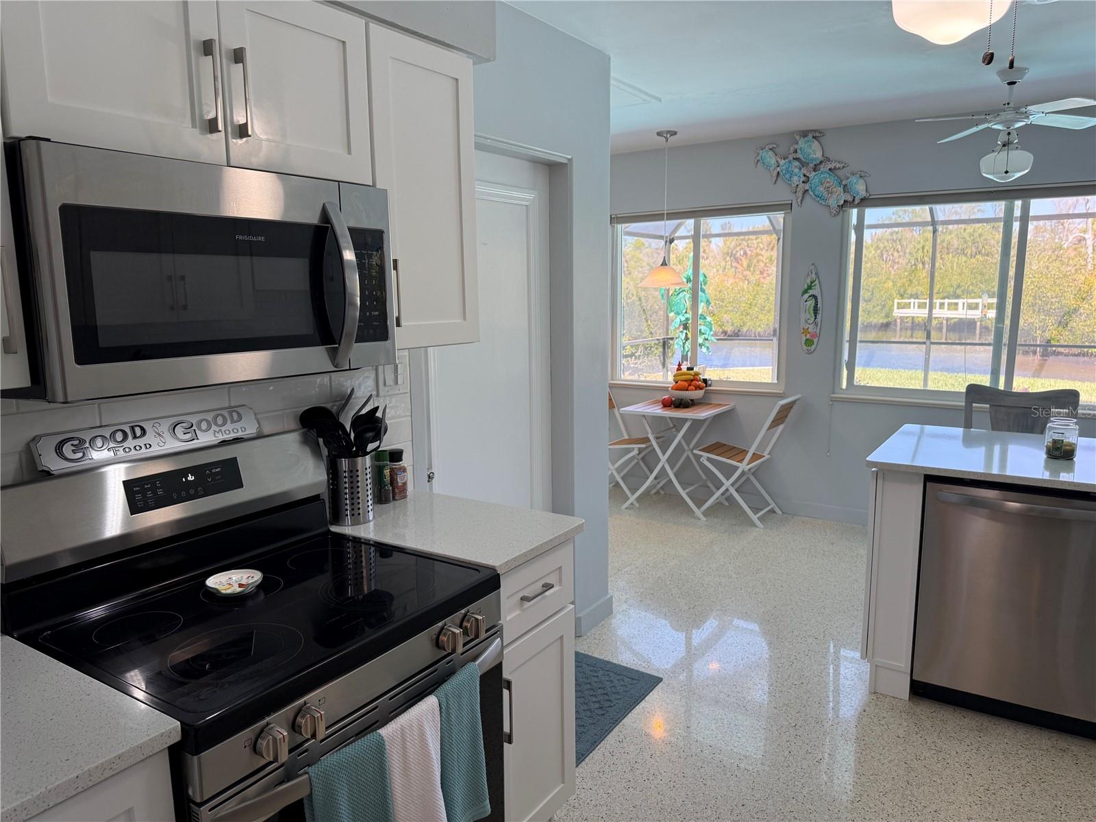 Image 18 of 49 For 490 Creek Lane Drive