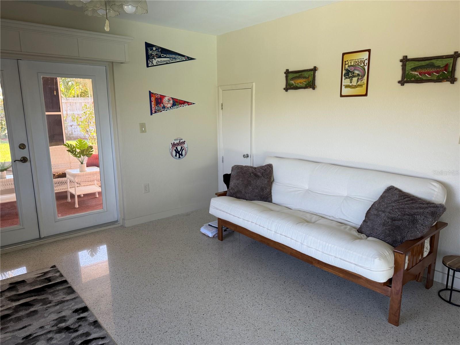 Image 23 of 49 For 490 Creek Lane Drive