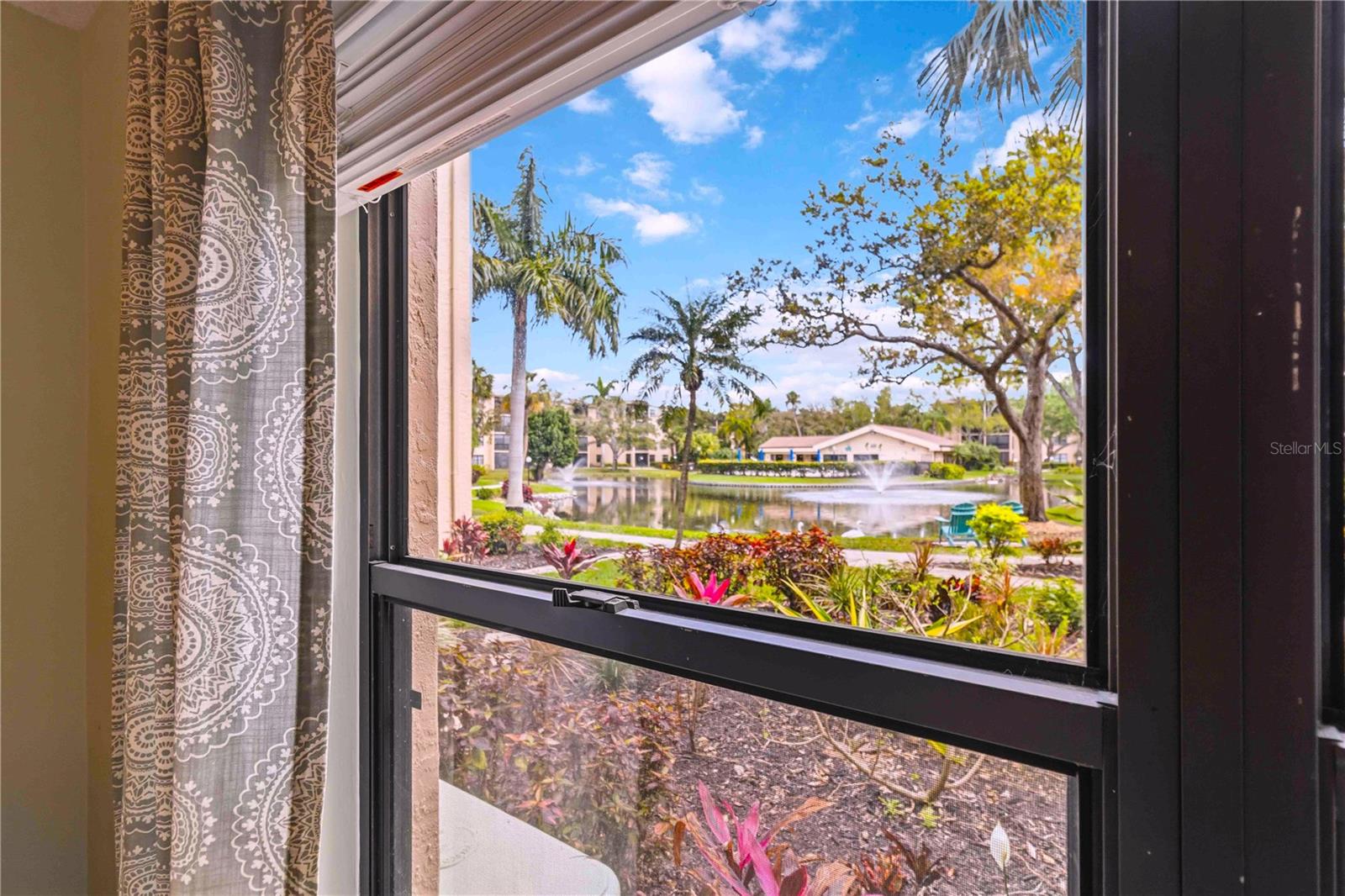 Image 14 of 30 For 635 30th Avenue W F109