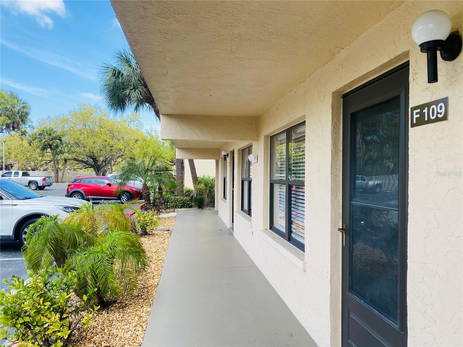 Image 3 of 30 For 635 30th Avenue W F109