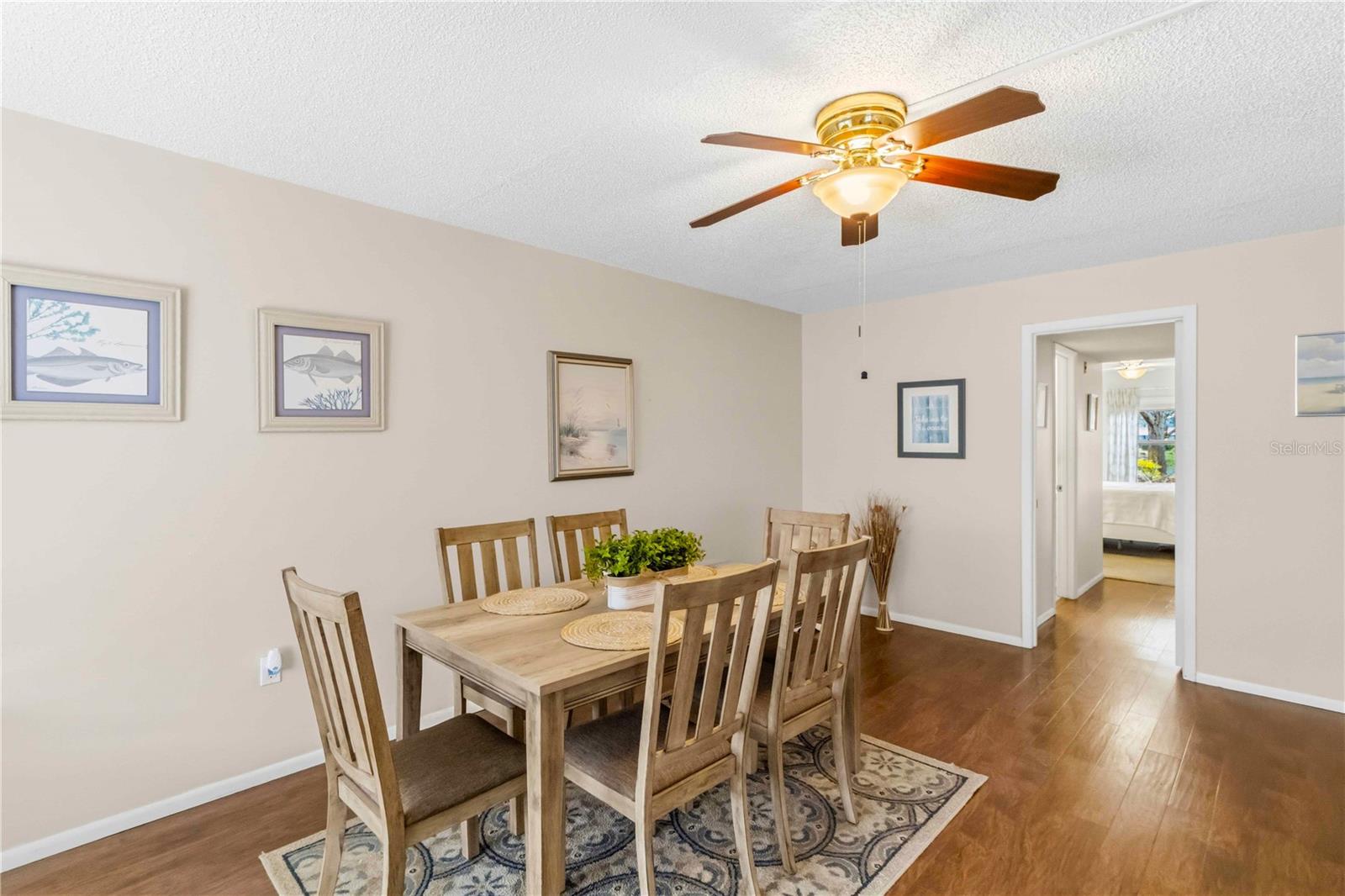 Image 6 of 30 For 635 30th Avenue W F109