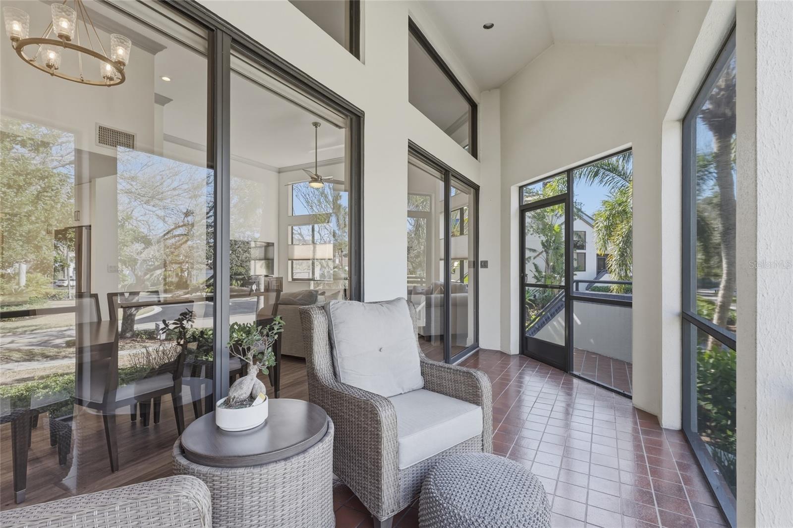 Image 10 of 88 For 1912 Harbourside Drive 604