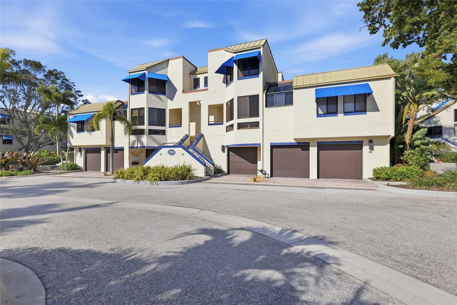 Image 2 of 88 For 1912 Harbourside Drive 604