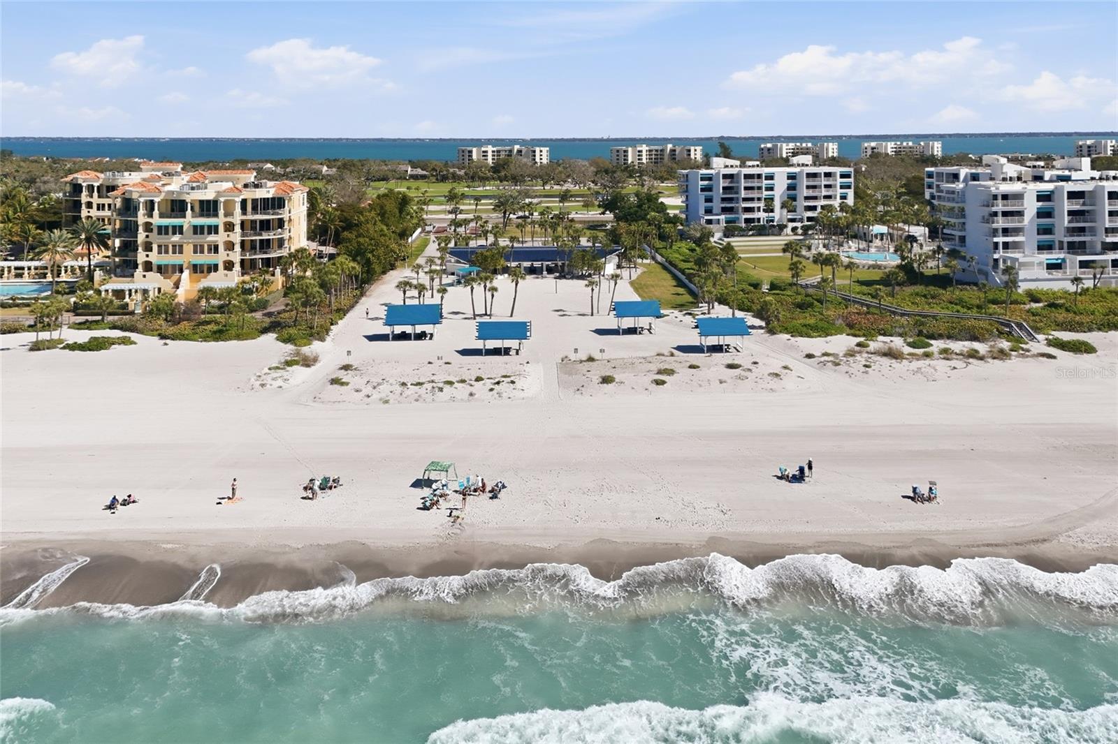 Image 76 of 88 For 1912 Harbourside Drive 604