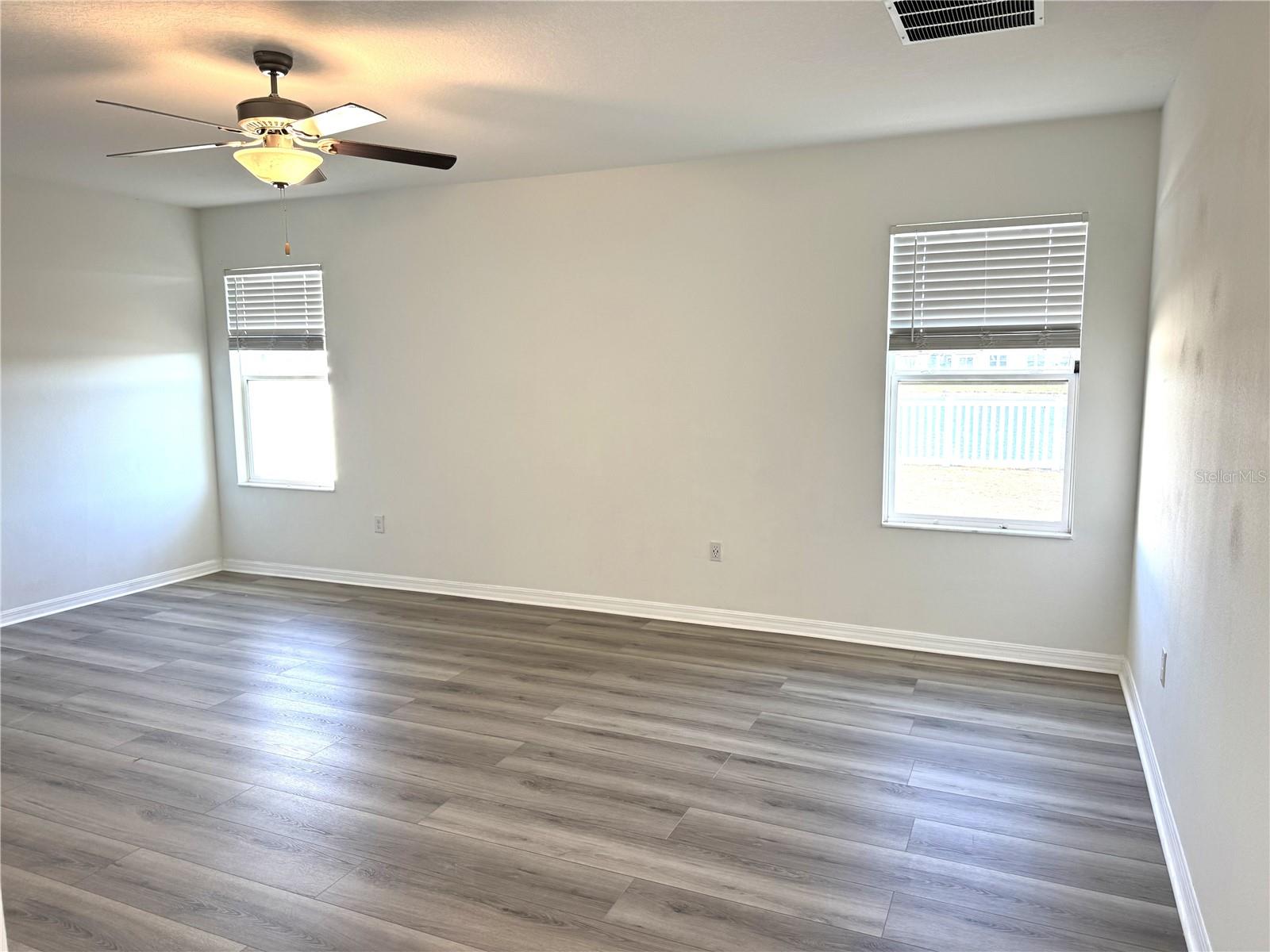 Image 16 of 21 For 13319 Great Plains Drive