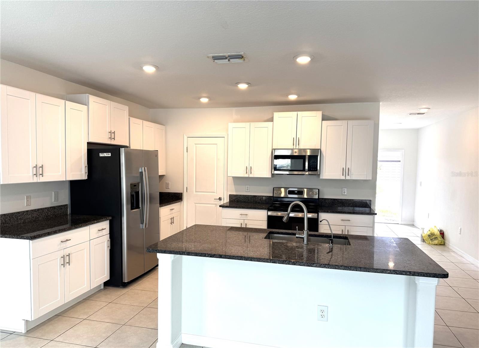 Image 7 of 21 For 13319 Great Plains Drive