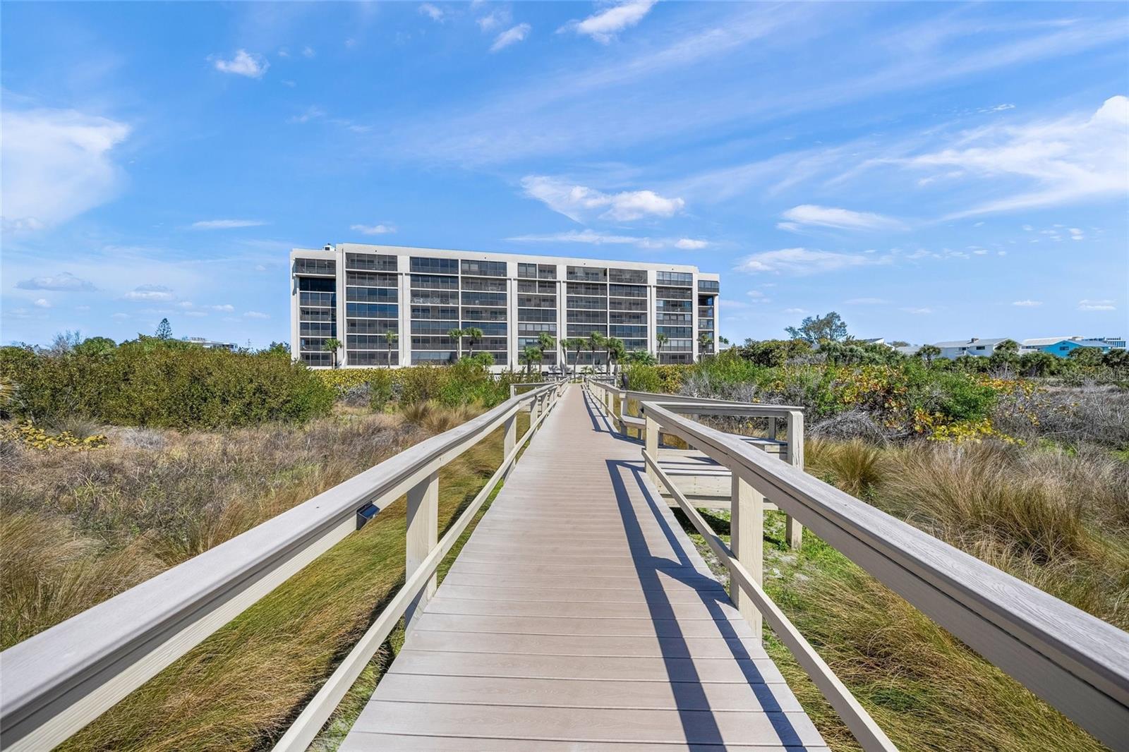 Image 57 of 83 For 420 Beach Road 606