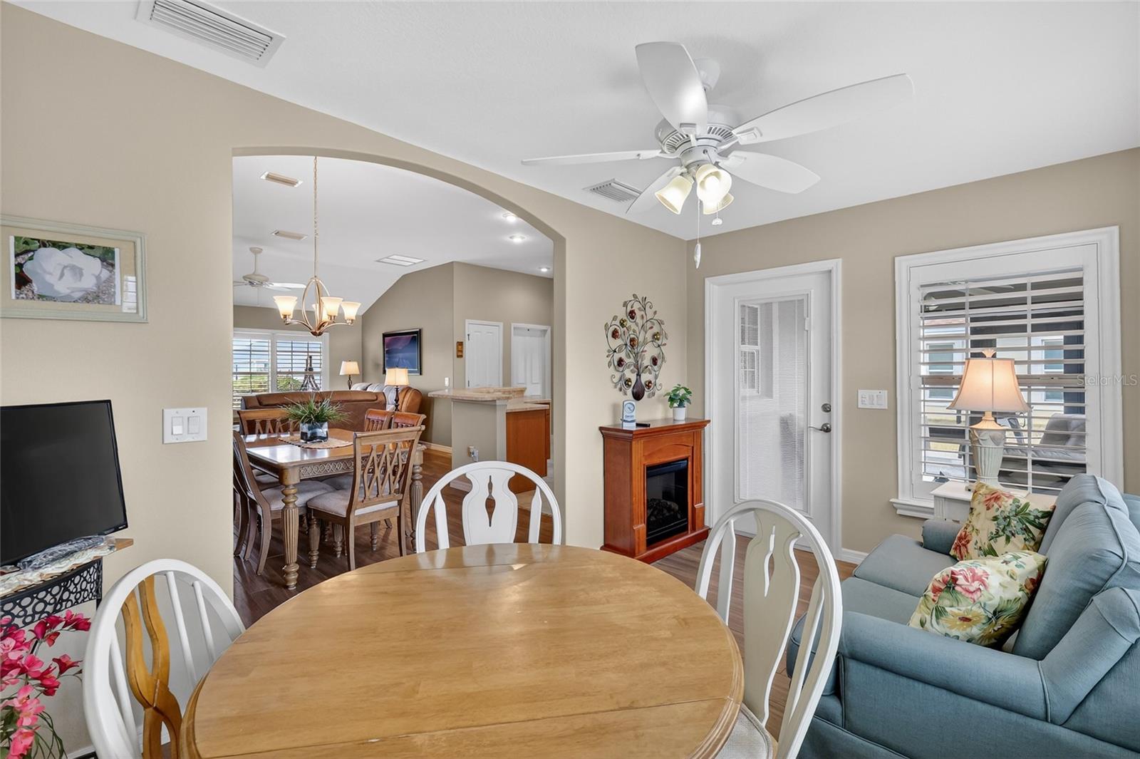 Image 16 of 27 For 3559 Wyngate Place