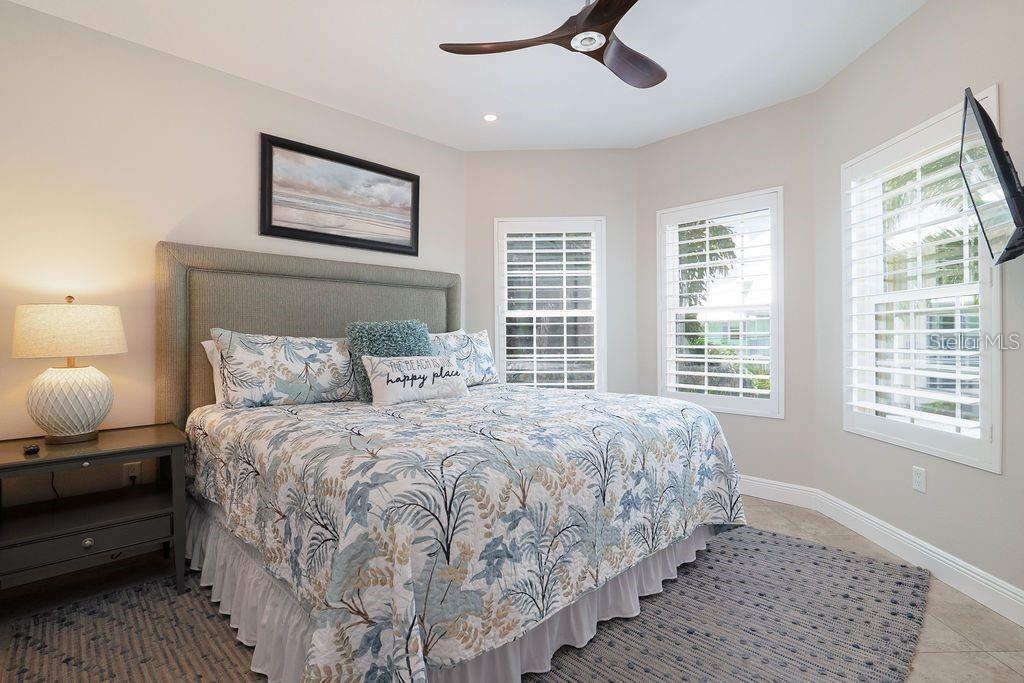 Image 19 of 45 For 130 50th Street