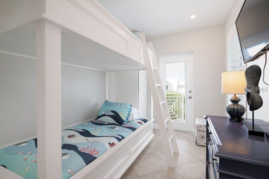 Image 22 of 45 For 130 50th Street