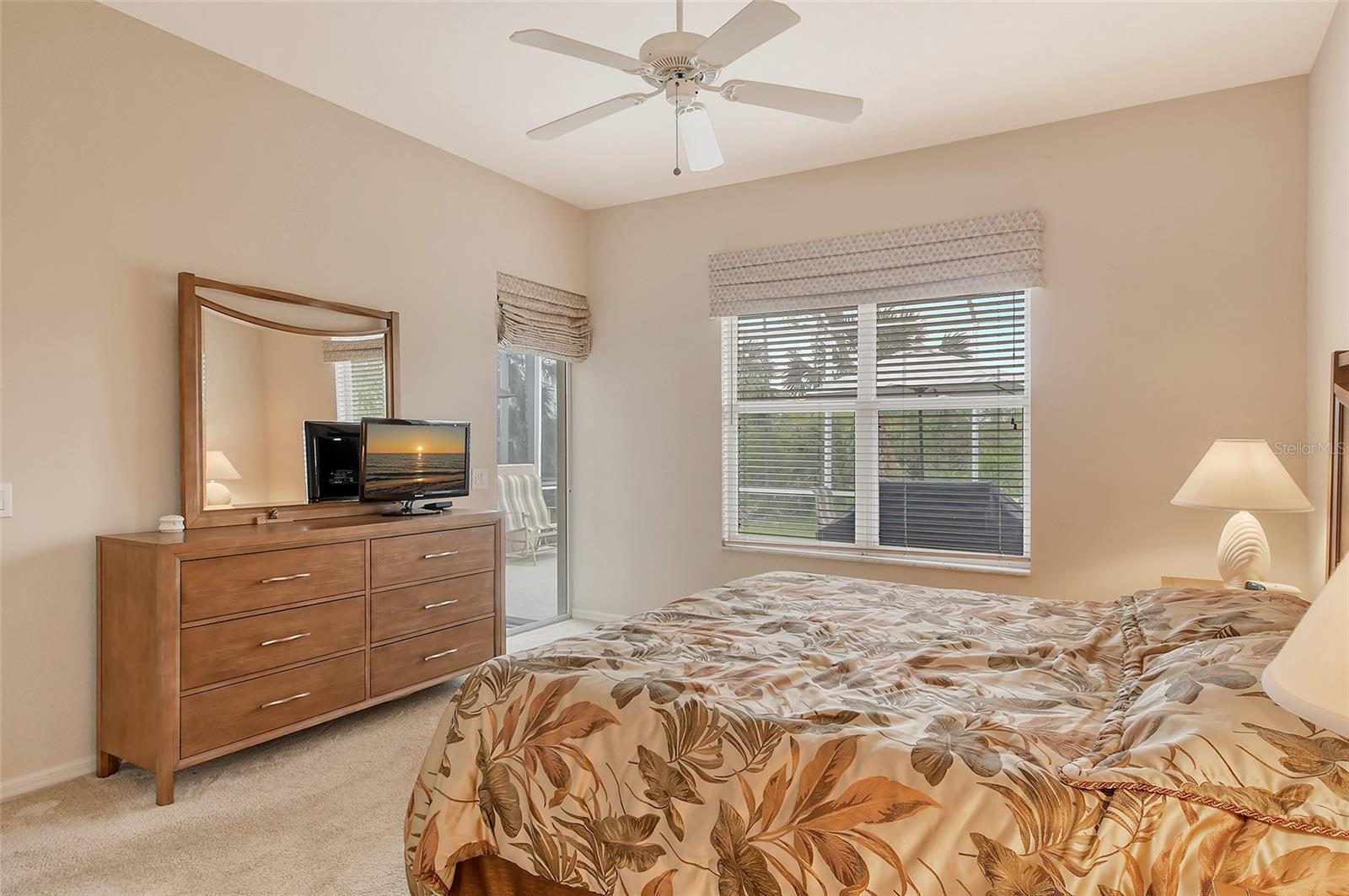 Image 19 of 50 For 9411 Forest Hills Circle