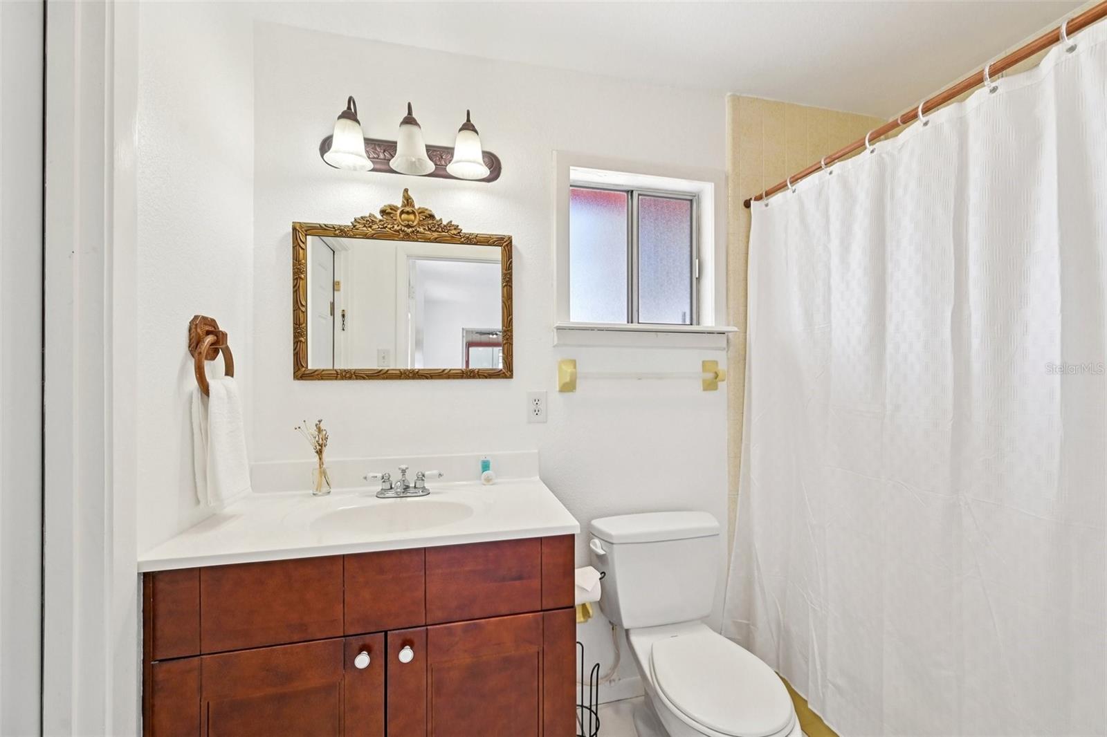 Image 15 of 24 For 1550 Dorchester Street