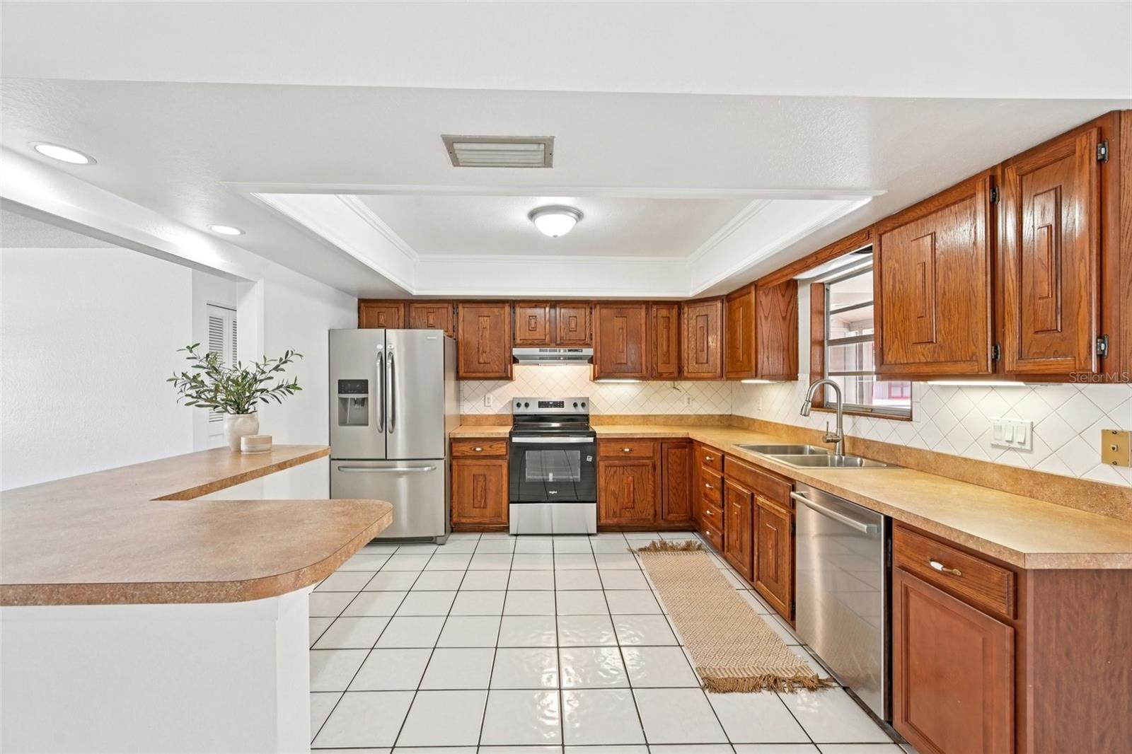 Image 20 of 24 For 1550 Dorchester Street