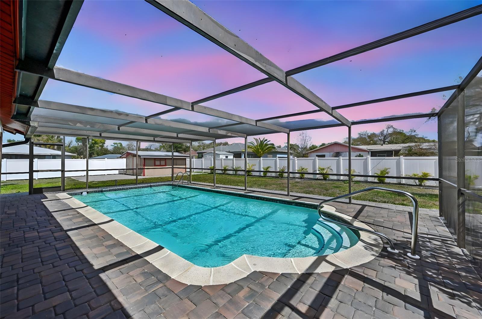 Image 4 of 24 For 1550 Dorchester Street