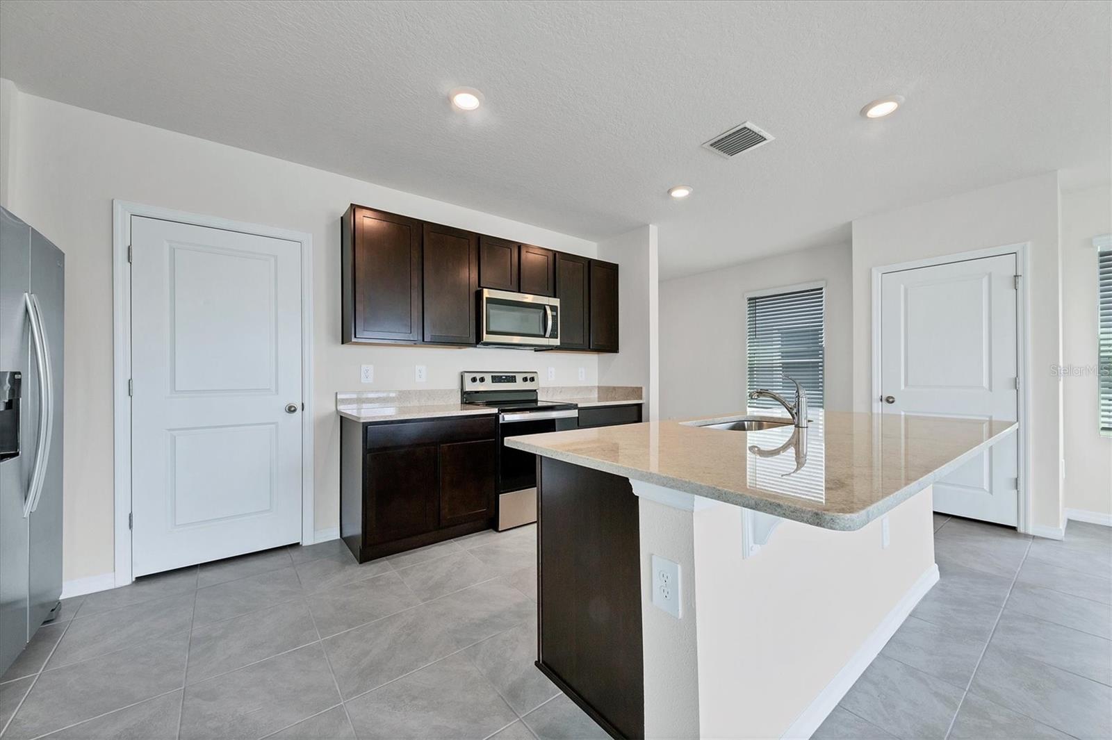 Image 11 of 60 For 3279 Hilltop Circle