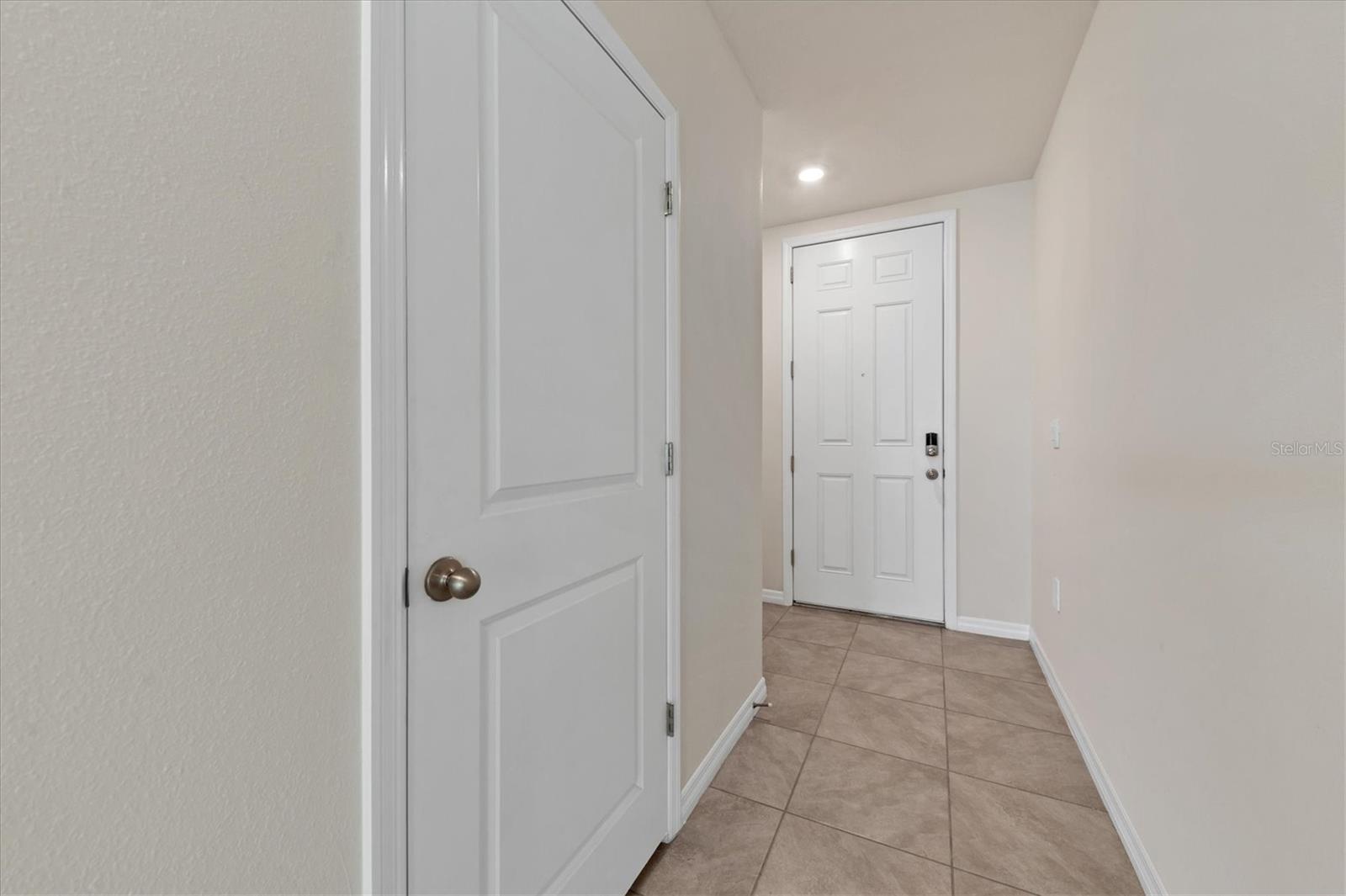 Image 4 of 60 For 3279 Hilltop Circle