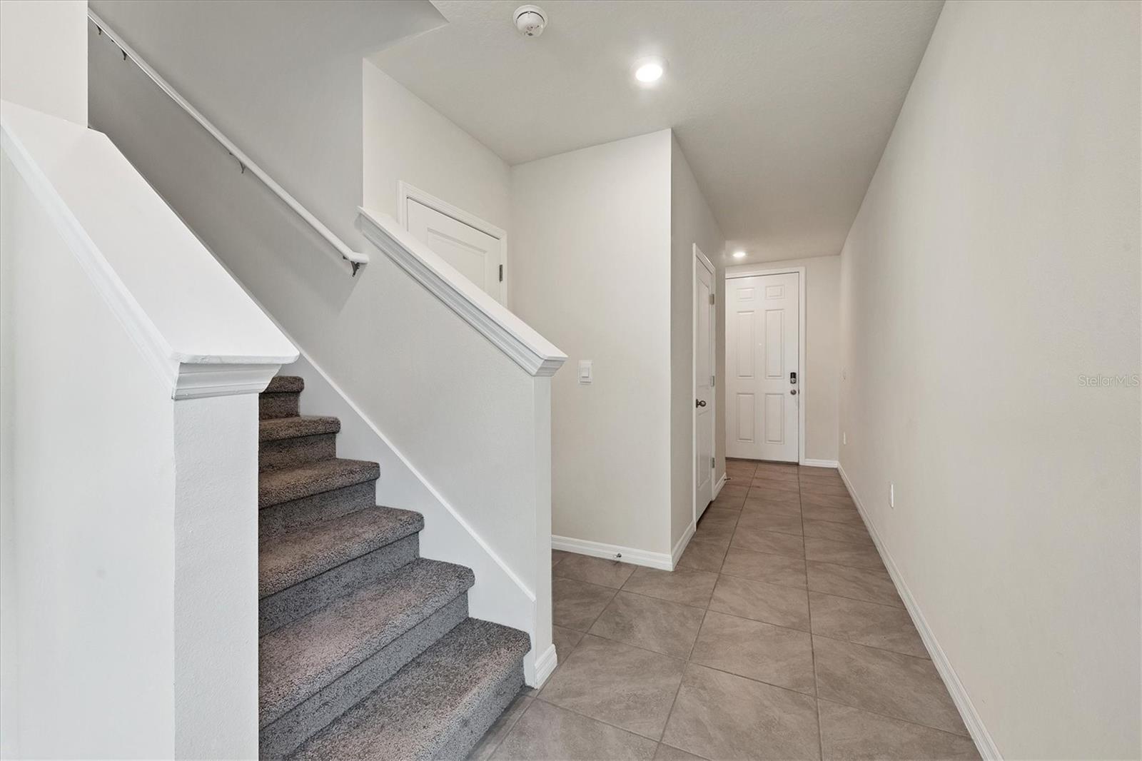 Image 5 of 60 For 3279 Hilltop Circle