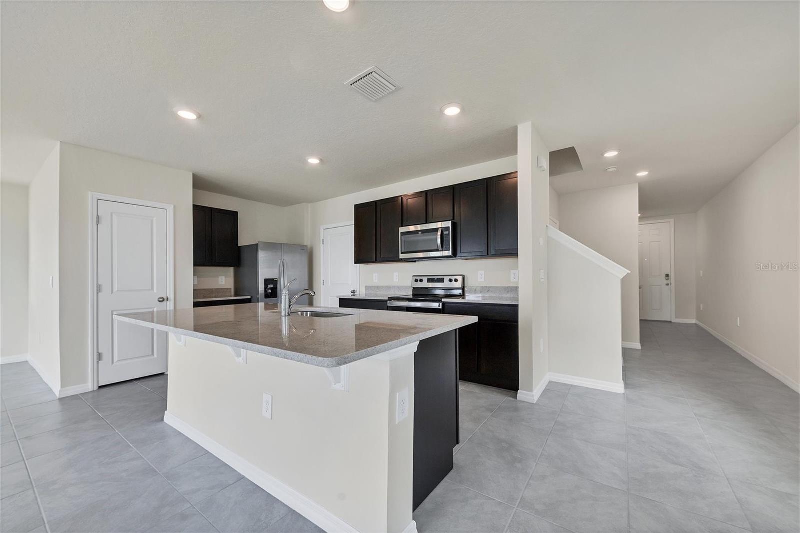 Image 6 of 60 For 3279 Hilltop Circle