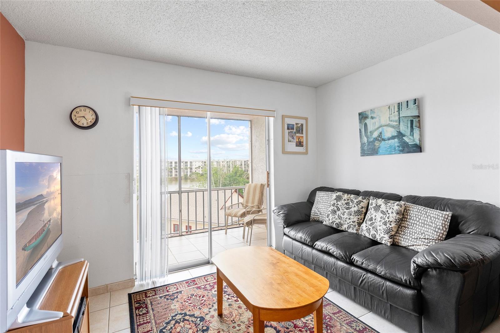 Image 15 of 39 For 3959 Lake Bayshore Drive F 412