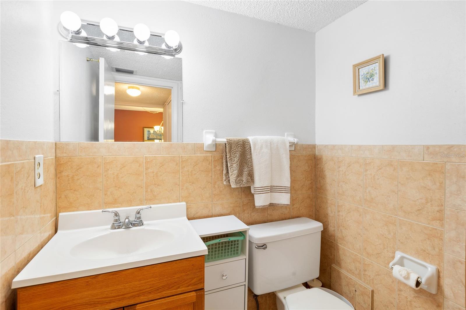 Image 22 of 39 For 3959 Lake Bayshore Drive F 412