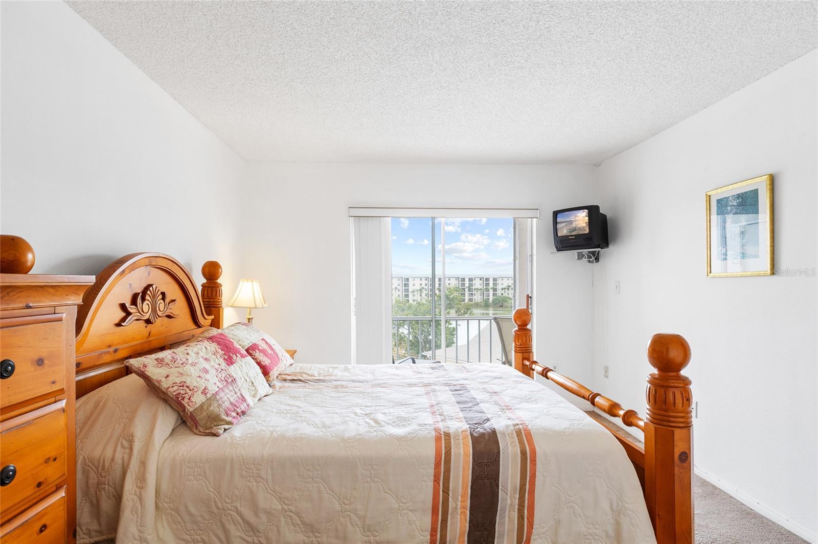 Image 26 of 39 For 3959 Lake Bayshore Drive F 412