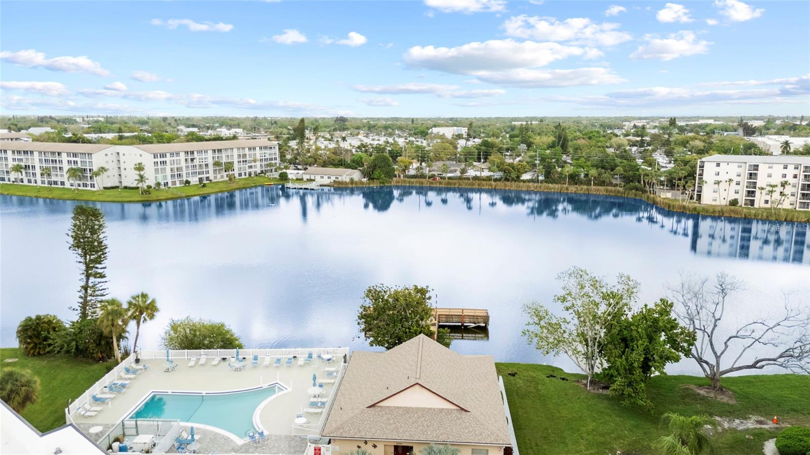 Image 33 of 39 For 3959 Lake Bayshore Drive F 412