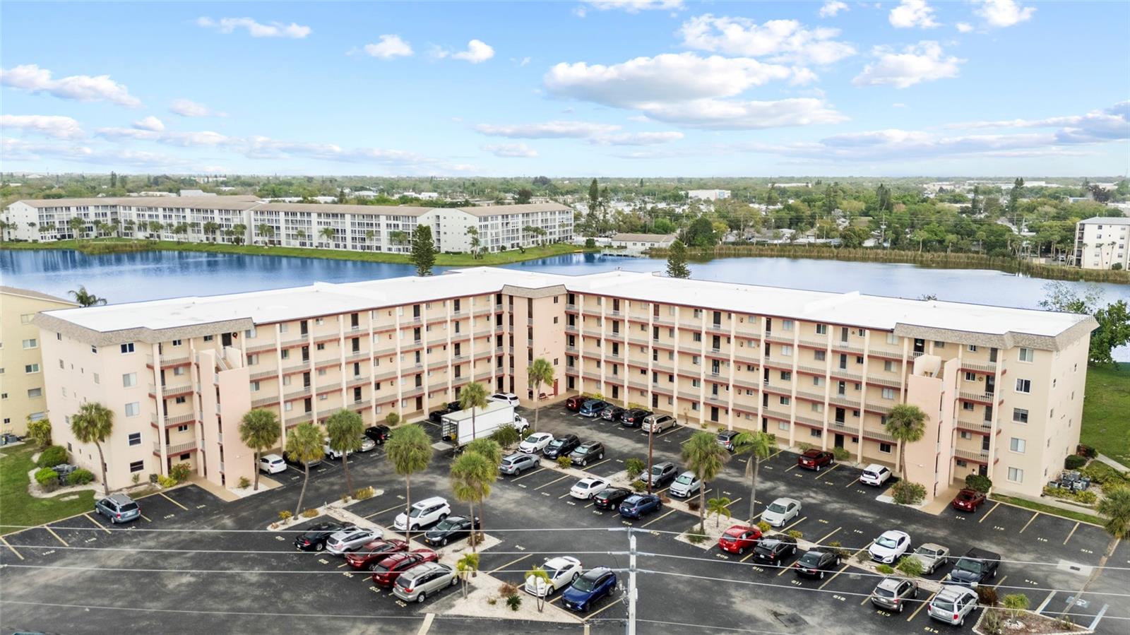 Image 34 of 39 For 3959 Lake Bayshore Drive F 412