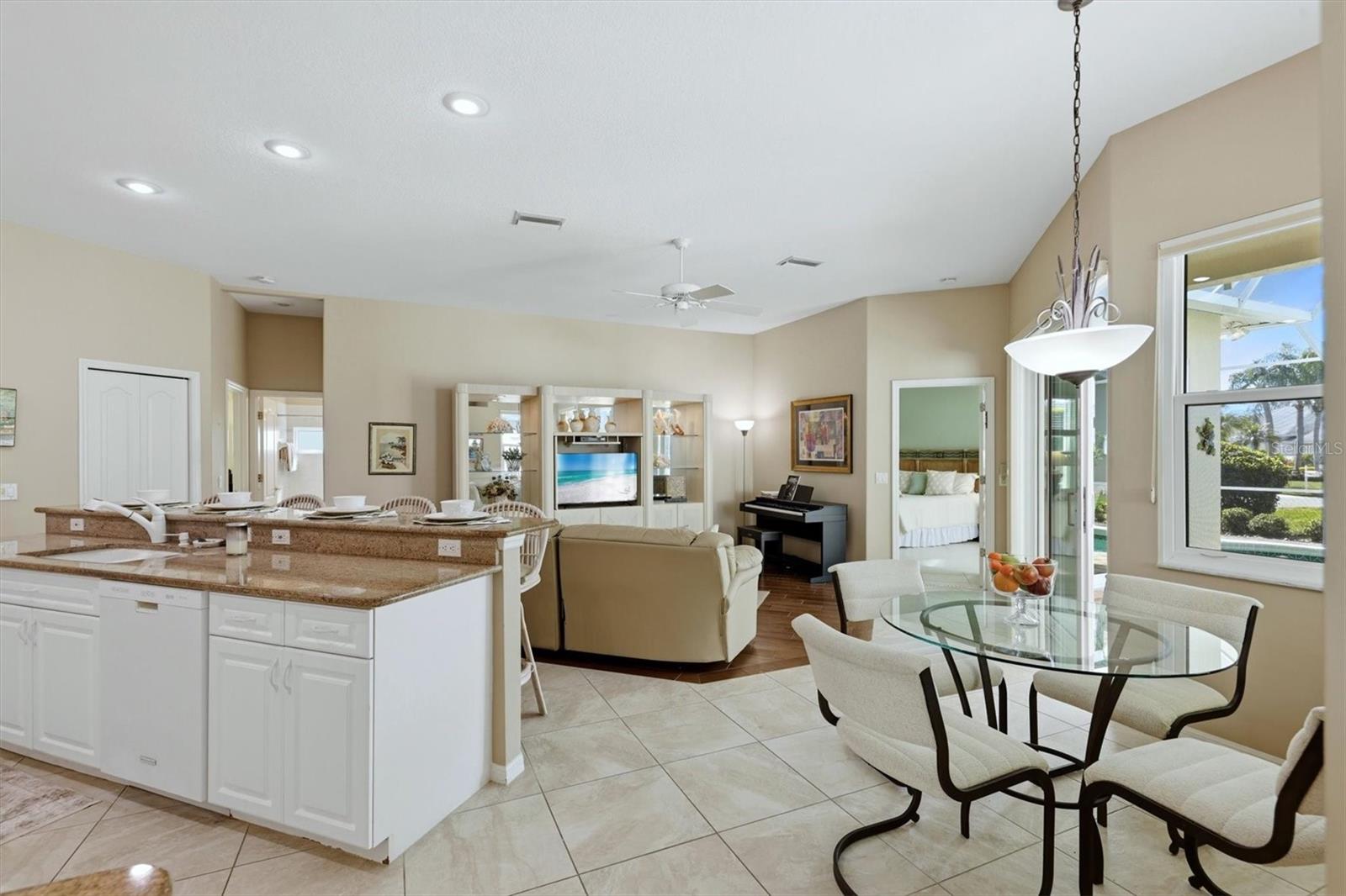 Image 10 of 72 For 8958 Olde Hickory Avenue